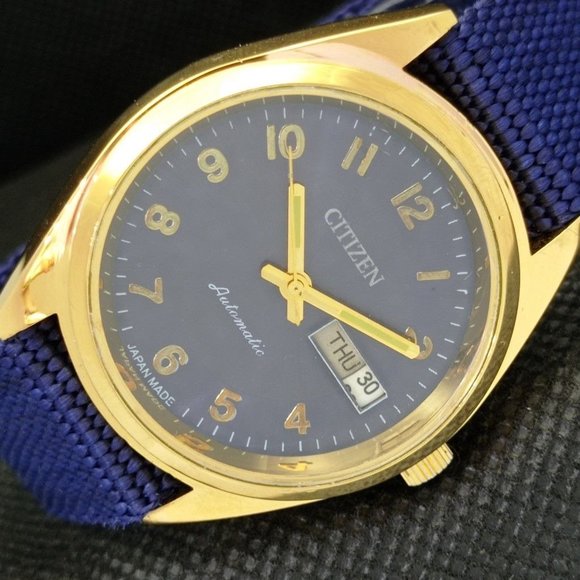 Citizen Other - Vintage 1981 Citizen Automatic Mens Gold Watch W/daydate & Blue accents